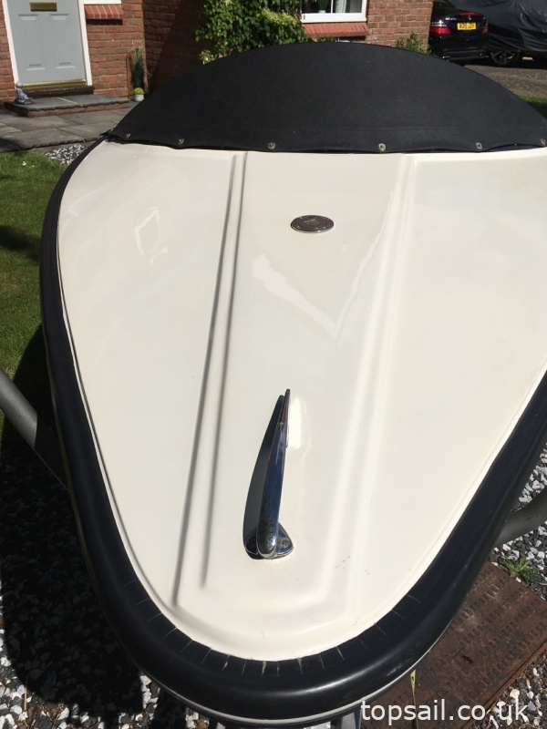 1970’s Classic Ray Wright Delta Speedboat & Trailer
