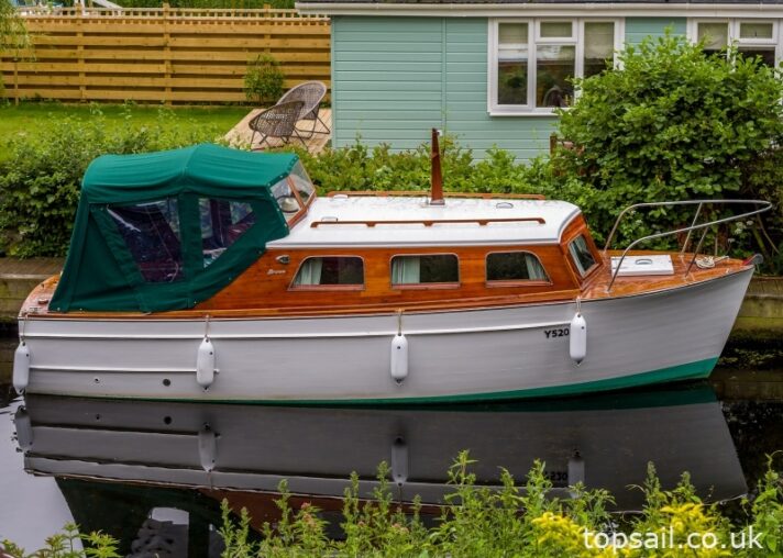 1952 Broom Robb 24