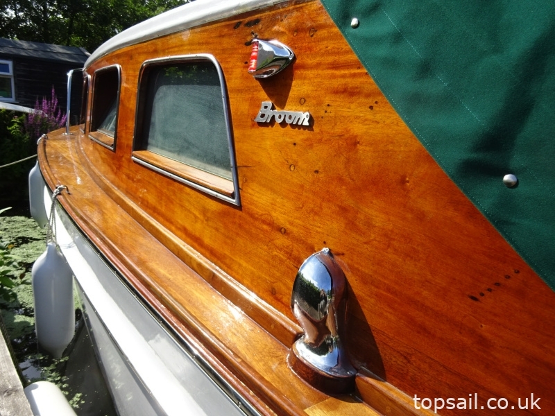 1952 Broom Robb 24