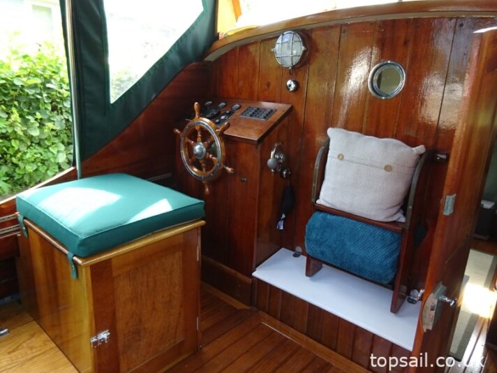 1952 Broom Robb 24