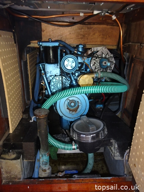 1952 Broom Robb 24