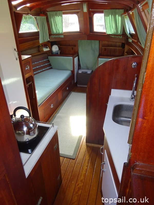 1952 Broom Robb 24