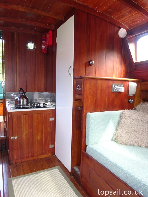 1952 Broom Robb 24