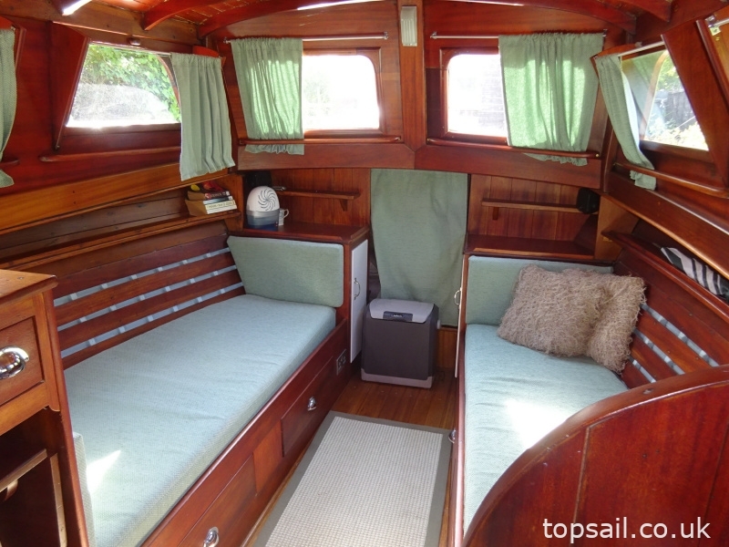 1952 Broom Robb 24