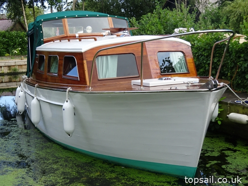 1952 Broom Robb 24