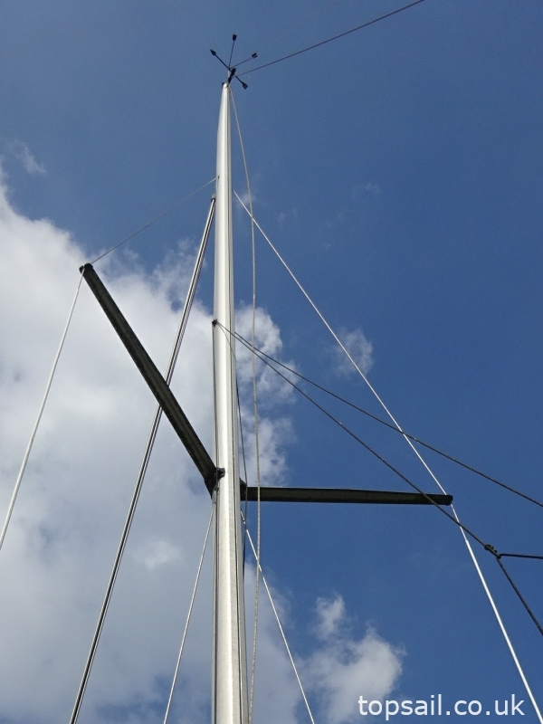 1984 Pegasus 700 (Shallow Fin Keel)