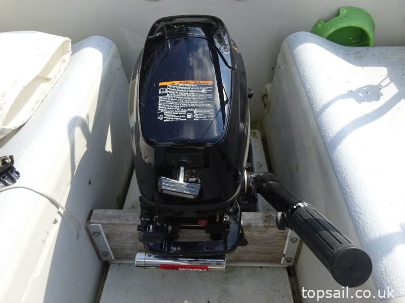 1984 Pegasus 700 (Shallow Fin Keel)
