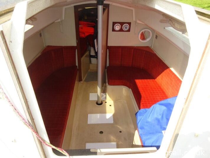 1984 Pegasus 700 (Shallow Fin Keel)