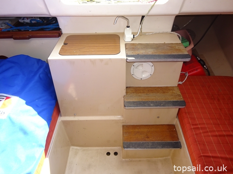 1984 Pegasus 700 (Shallow Fin Keel)