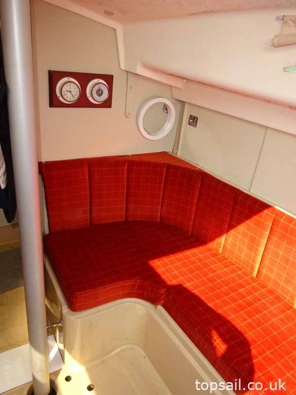 1984 Pegasus 700 (Shallow Fin Keel)