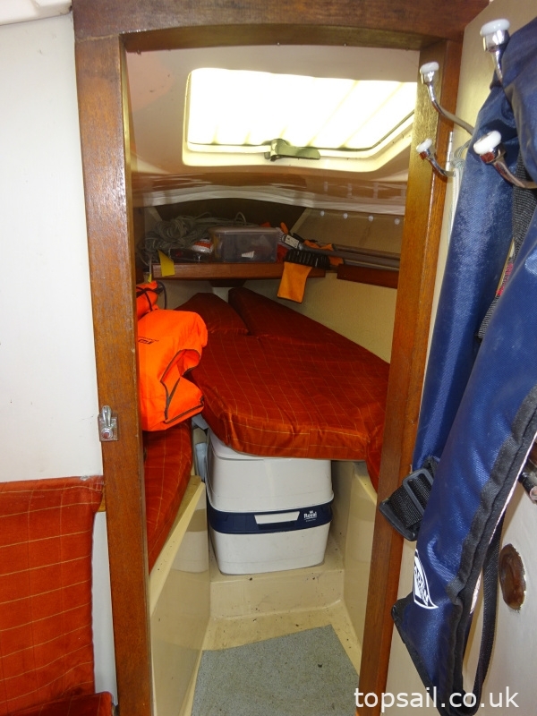 1984 Pegasus 700 (Shallow Fin Keel)