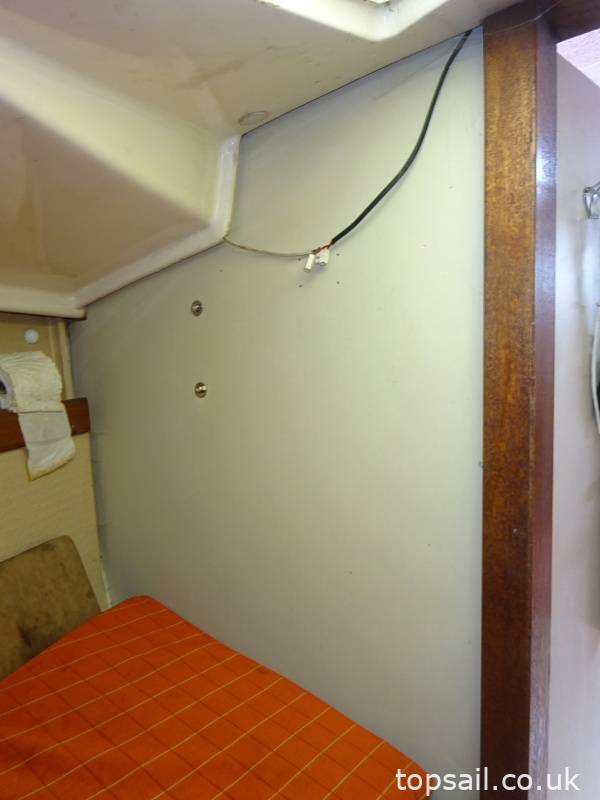 1984 Pegasus 700 (Shallow Fin Keel)