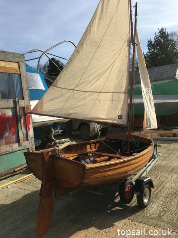 2003 12ft Clinker Sailing Dinghy & Trailer