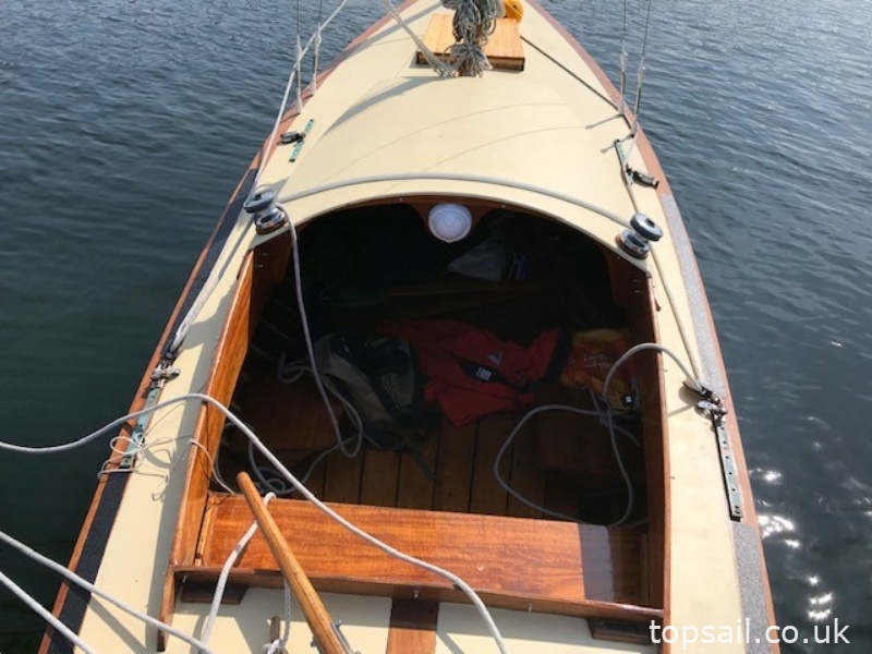1950s Wooden Daysailer Sloop & Trailer