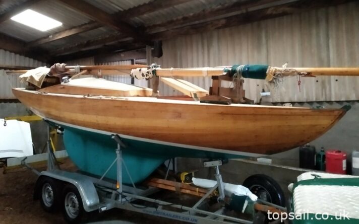 1950s Wooden Daysailer Sloop & Trailer