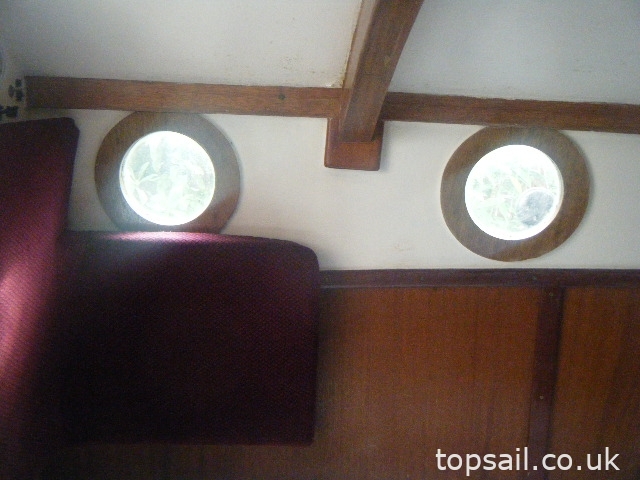 1994 Oyster 17 Trailer Sailer