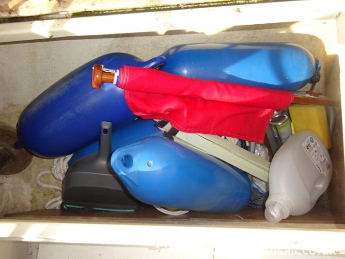 1987 Pegasus 700 (Shallow Fin Keel, Diesel Inboard!)