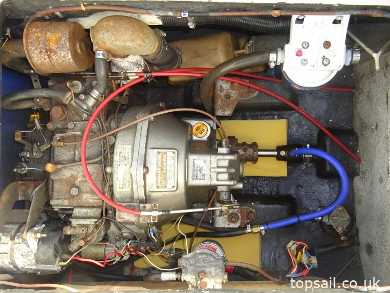 1987 Pegasus 700 (Shallow Fin Keel, Diesel Inboard!)