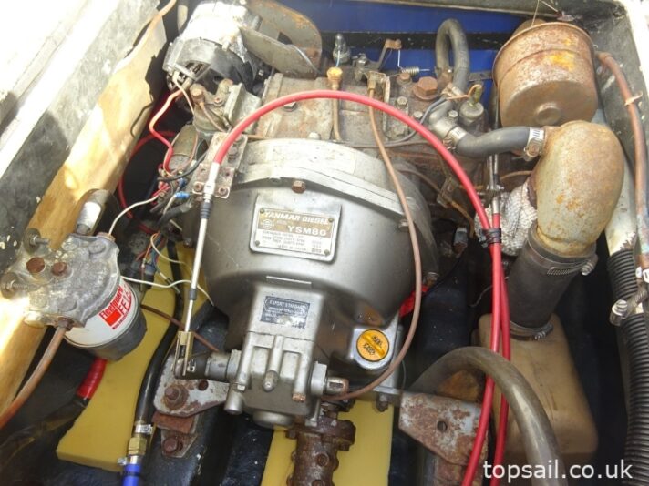 1987 Pegasus 700 (Shallow Fin Keel, Diesel Inboard!)