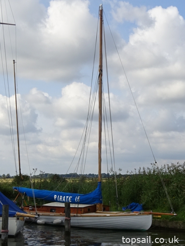 1901 Walter Woods Clinker River Cruiser (Trailer Available)