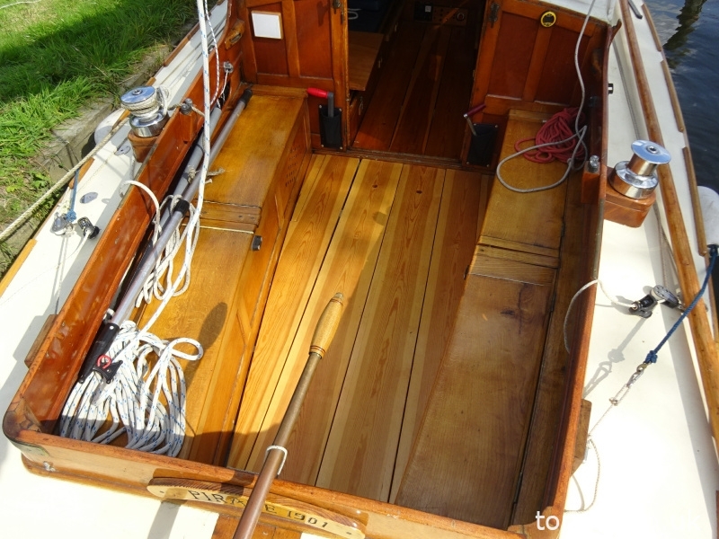 1901 Walter Woods Clinker River Cruiser (Trailer Available)