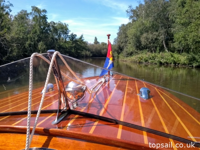 2020 Phoenix Classic 20 Motor Launch