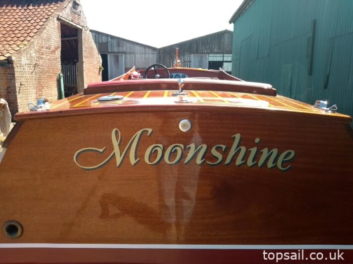 2020 Phoenix Classic 20 Motor Launch