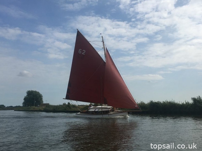 1948 Powles Wanderbird/Playmate River Cruiser Class