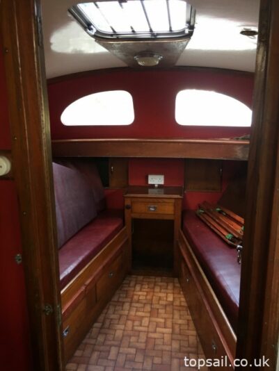 1960s Bourne 35 Centre Cockpit Motor Cruiser Project
