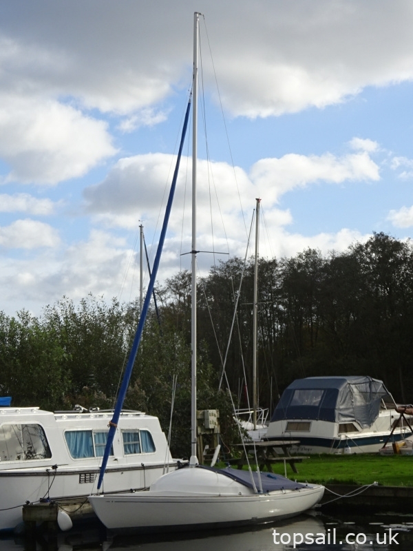 1983 Yeoman Keelboat