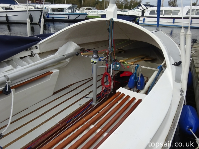 1983 Yeoman Keelboat