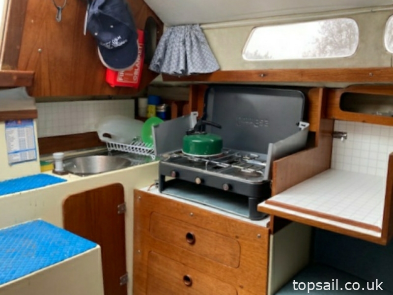 1986 Newbridge Venturer 22