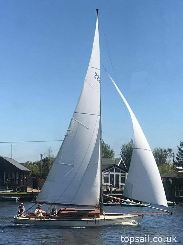 1985 Easticks 28 River Cruiser (GRP Hull)