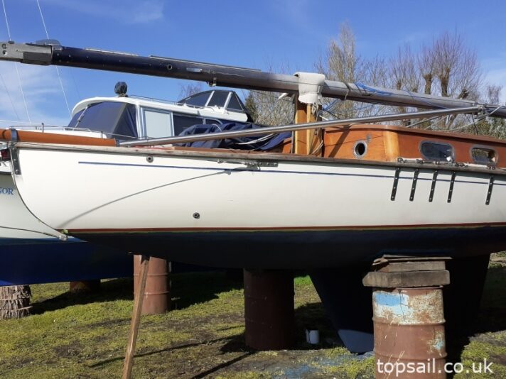 1985 Easticks 28 River Cruiser (GRP Hull)