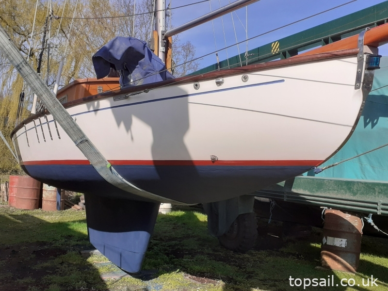 1985 Easticks 28 River Cruiser (GRP Hull)