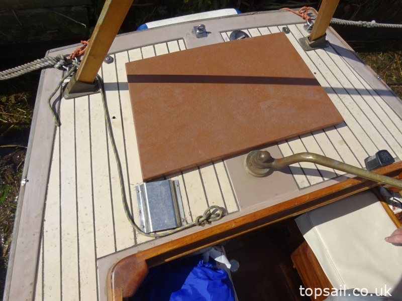 1985 Easticks 28 River Cruiser (GRP Hull)