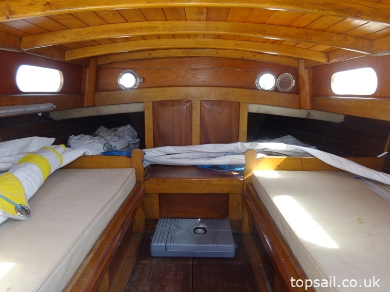 1985 Easticks 28 River Cruiser (GRP Hull)