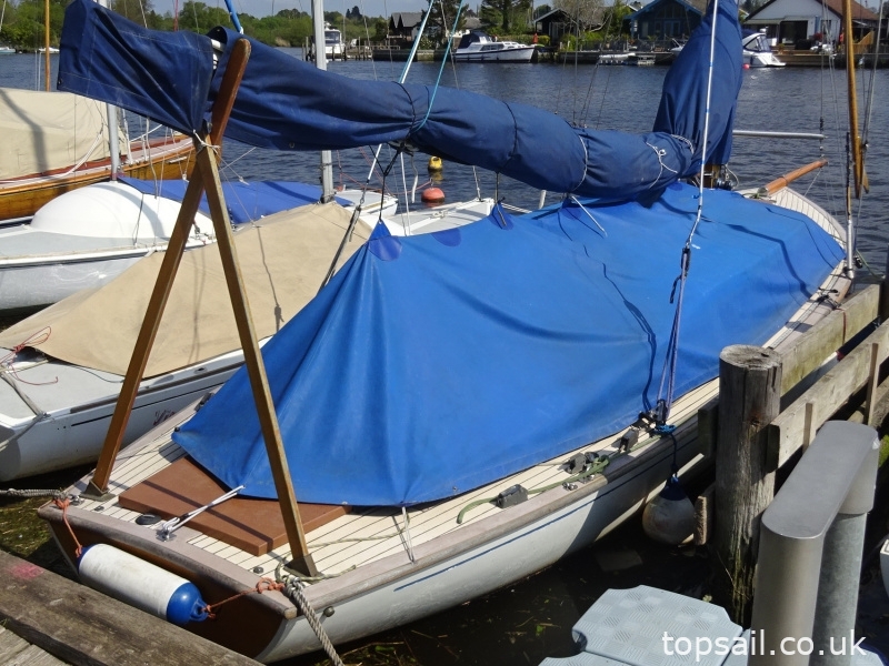 1985 Easticks 28 River Cruiser (GRP Hull)