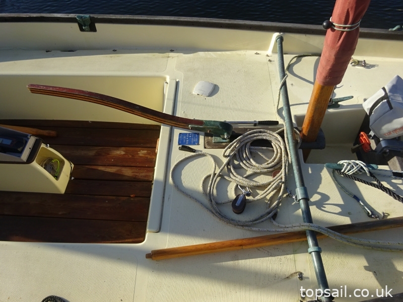 2001 Devon Lugger (later version of Drascombe Lugger)
