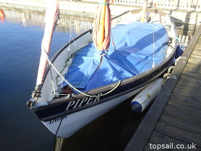 2001 Devon Lugger (later version of Drascombe Lugger)