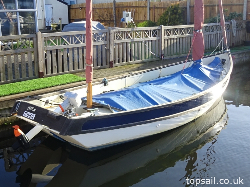 2001 Devon Lugger (later version of Drascombe Lugger)