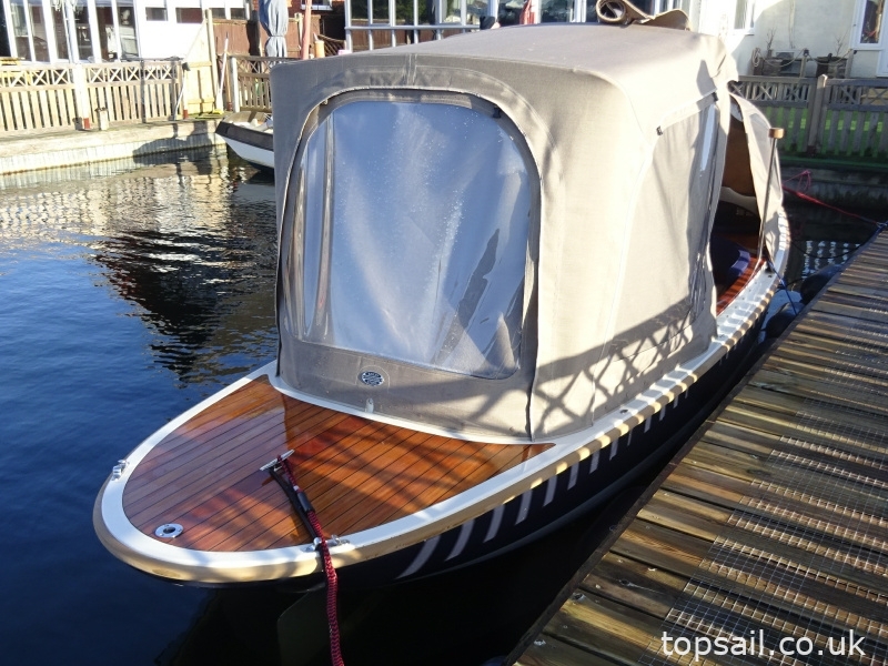 1990 Frolic 21 Electric Motor Launch