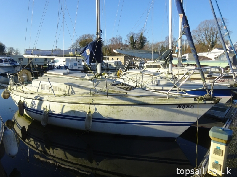 1990 Pegasus 800 (Wing Keel, Separate Heads Compartment)
