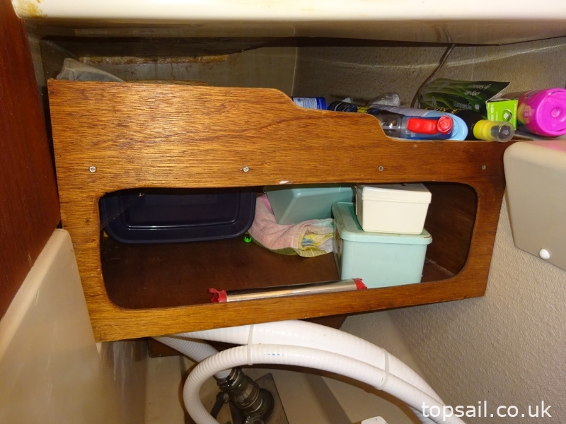 1990 Pegasus 800 (Wing Keel, Separate Heads Compartment)