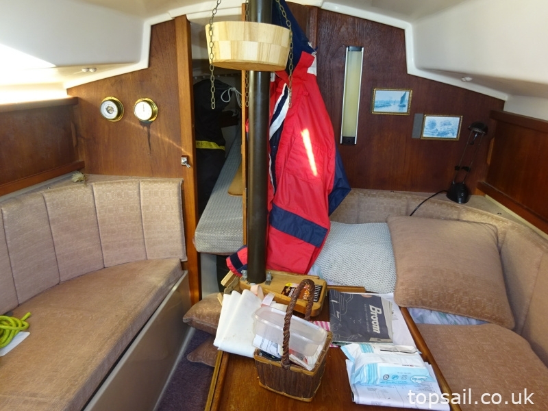 1990 Pegasus 800 (Wing Keel, Separate Heads Compartment)