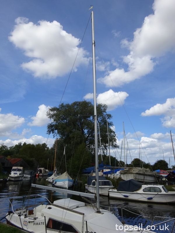 1975 Rydgeway Pirate 17 Trailer Sailer