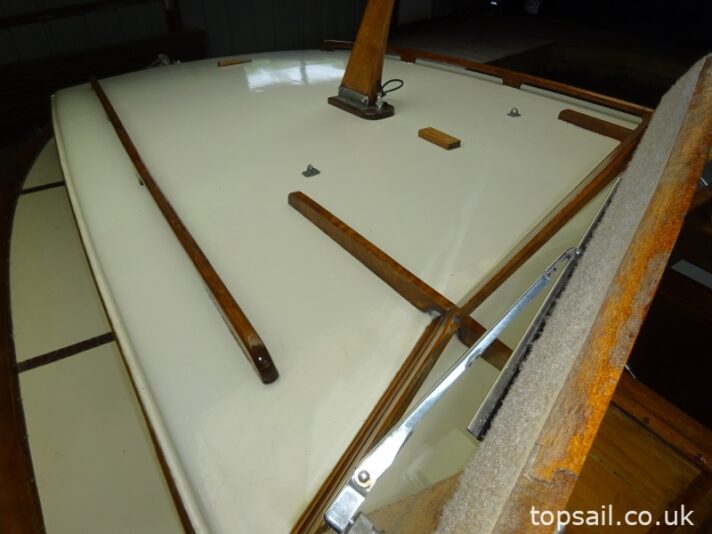 1954 Merrywind Classic Centre Cockpit Motor Cruiser