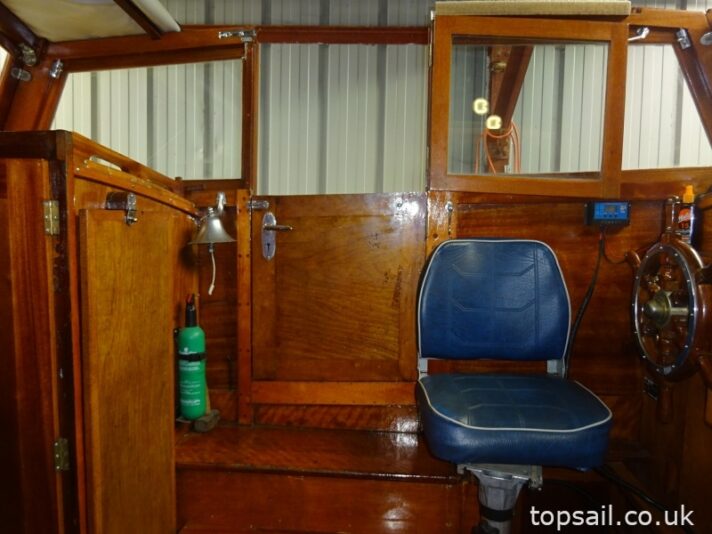 1954 Merrywind Classic Centre Cockpit Motor Cruiser