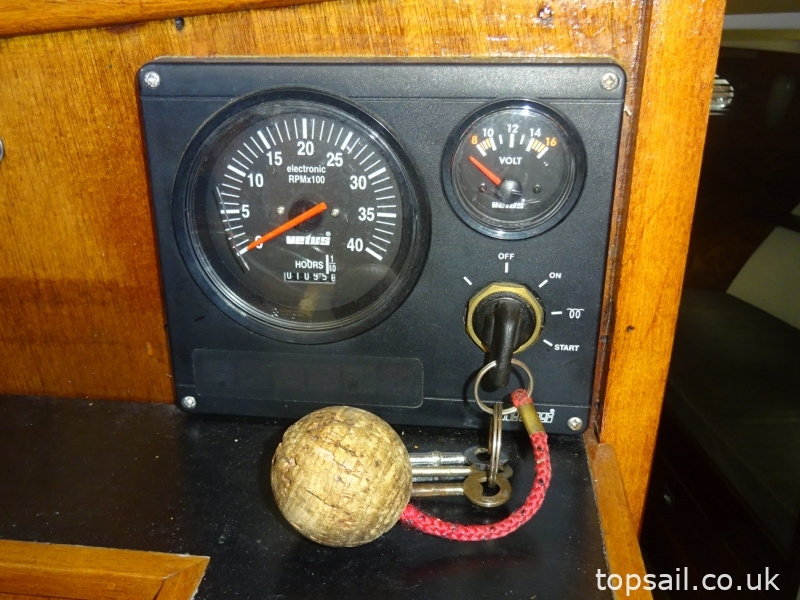 1954 Merrywind Classic Centre Cockpit Motor Cruiser