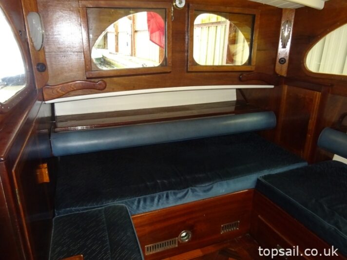 1954 Merrywind Classic Centre Cockpit Motor Cruiser